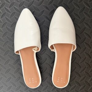 White faux leather slides - size 8